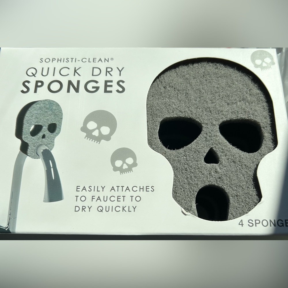 Sophisti-Clean Skull Shaped Sponges